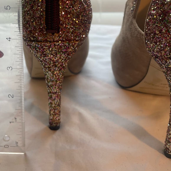Suede booties with glitter heel - Picture 7 of 9